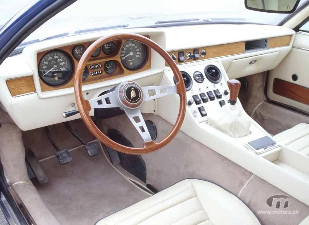 Lamborghini Espada 1968 interior